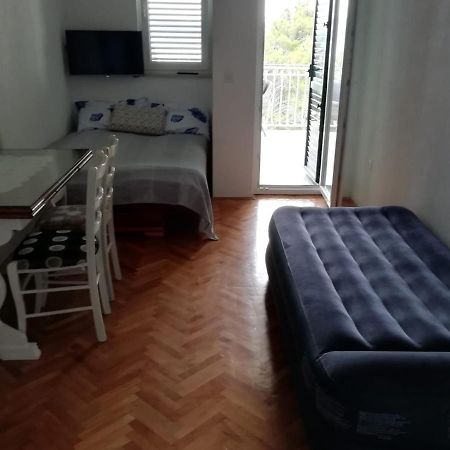 Appartement Jona - Dugi Rat - Mali Rat Extérieur photo